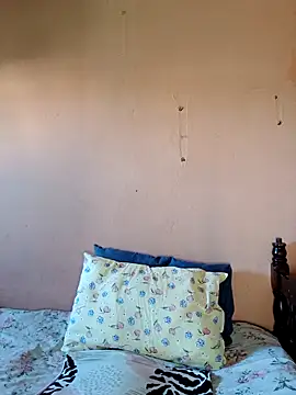 Snapshot of indianstrawberrylips4u chatting on 02.26.26 indianstrawberrylips4u online show from 02.26.26