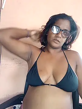 indianstrawberrylips4u online show from 04.01.26