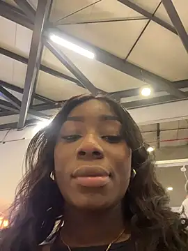 ZarahFerreira online show from 04.05.26