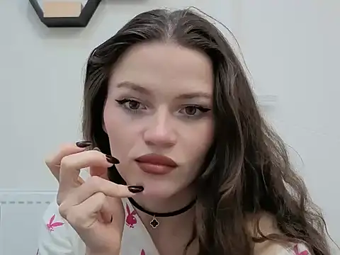 Avelinehowo uwu online show from 03.26.26