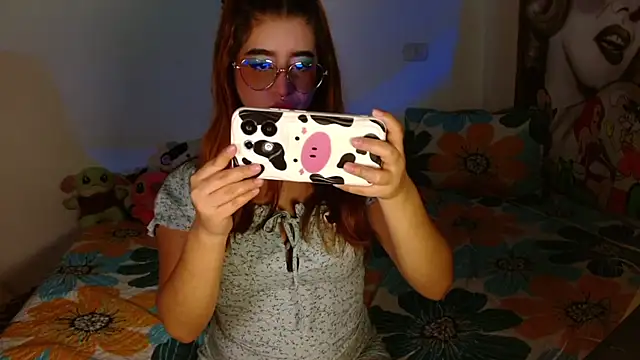 chloe roxy online show from 04.08.26