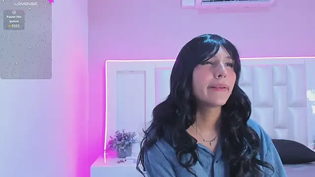 Liia Collins online show from 04.16.26