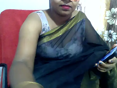 Snapshot of Angel_honeybear_143 chatting on 06.24.26 Angel honeybear 143 online show from 06.24.26