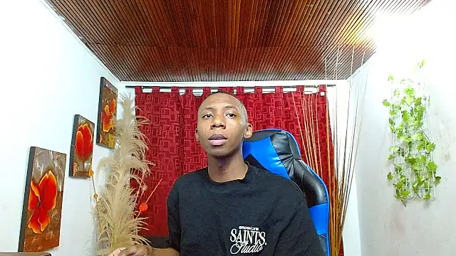 milo018 online show from 03.03.26