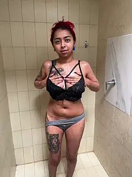 Snapshot of poyson_ivy chatting on 02.23.26 poyson ivy online show from 02.23.26