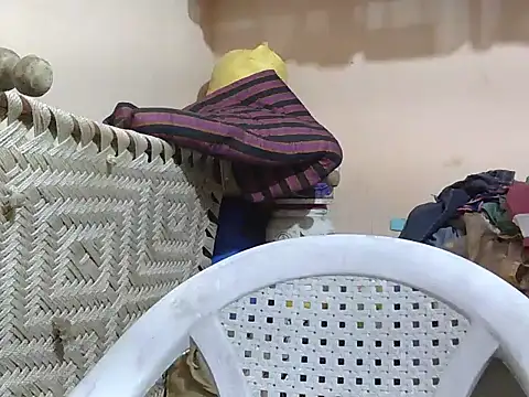 Snapshot of sassy_slut_69 chatting on 02.25.26 sassy slut 69 online show from 02.25.26