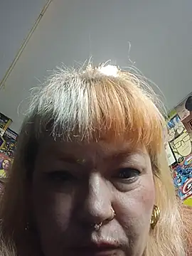 Snapshot of lady_polka chatting on 02.20.26 lady polka online show from 02.20.26