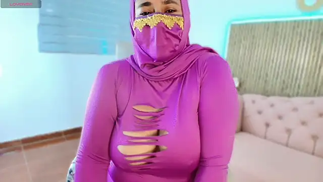 Snapshot of Nadia_Privee chatting on 02.20.26 Nadia Privee online show from 02.20.26