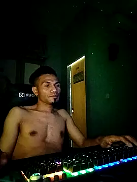 UcEng Lab online show from 03.09.26