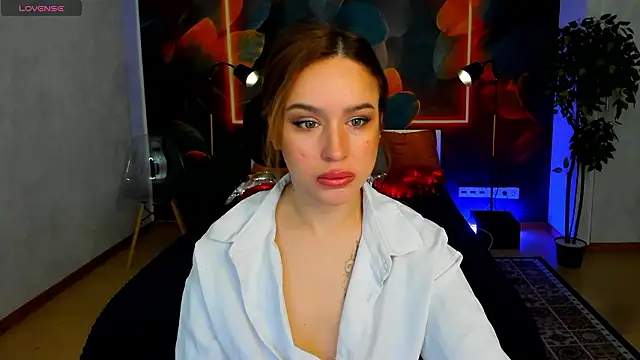 Snapshot of tina_xx_tina chatting on 02.27.26 tina xx tina online show from 02.27.26