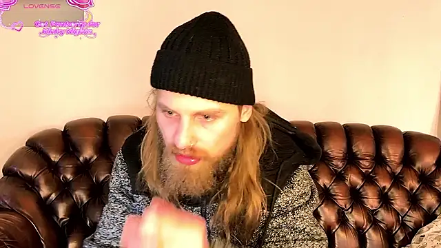 Juli Corn online show from 03.07.26