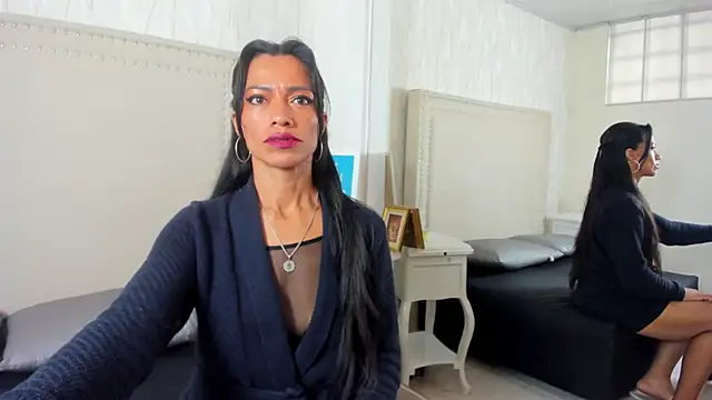 Snapshot of FernandaAvilax chatting on 04.21.26 FernandaAvilax online show from 04.21.26