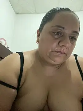 Snapshot of Melanny69x chatting on 02.25.26 Melanny69x online show from 02.25.26