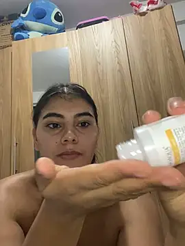 Snapshot of Alara_Key chatting on 02.27.26 Alara Key online show from 02.27.26