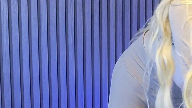 KarmaArms online show from 04.04.26