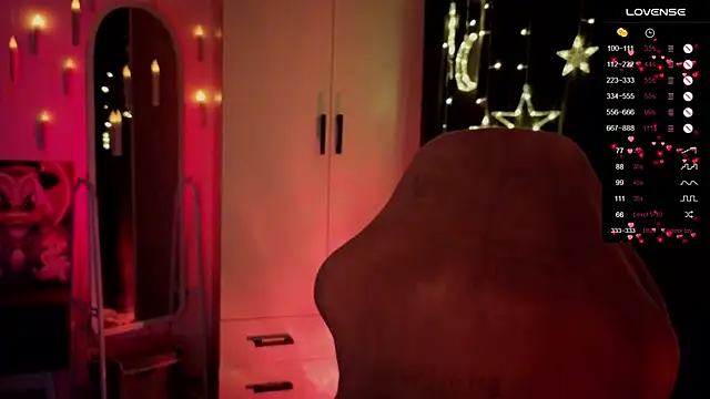 Snapshot of Nestyzz chatting on 02.27.26 Nestyzz online show from 02.27.26