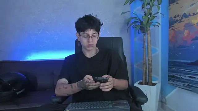 Snapshot of Angel_scott2 chatting on 03.02.26 Angel scott2 online show from 03.02.26