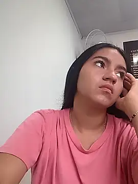 Snapshot of DulceCaroX chatting on 05.15.26 DulceCaroX online show from 05.15.26