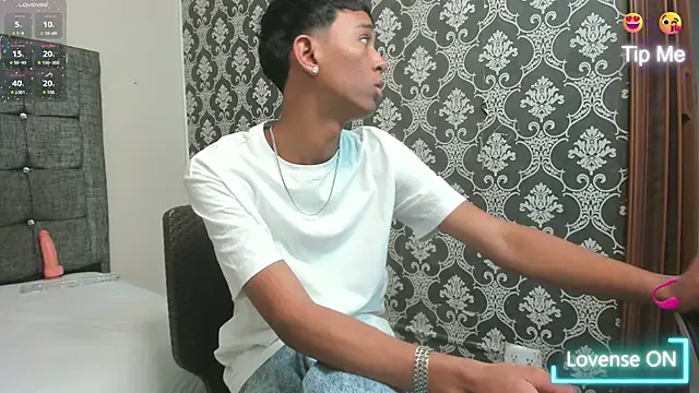 Little Twink19x online show from 03.10.26