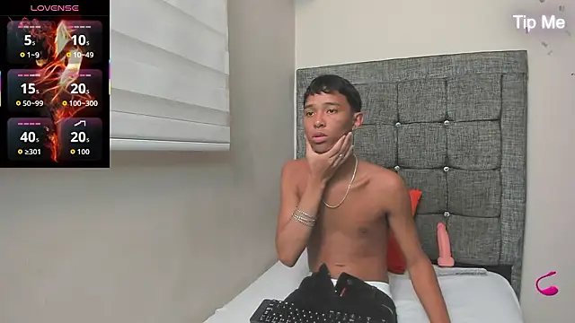 Little Twink19x online show from 03.14.26