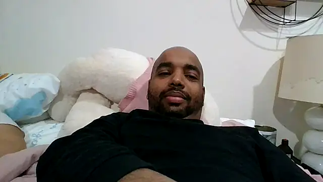 Snapshot of Shotariano chatting on 02.20.26 Shotariano online show from 02.20.26