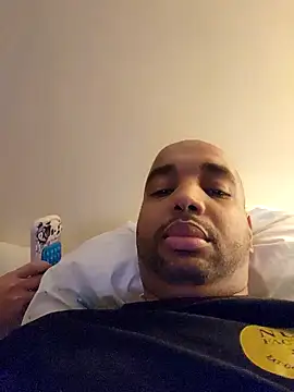 Snapshot of Shotariano chatting on 03.02.26 Shotariano online show from 03.02.26