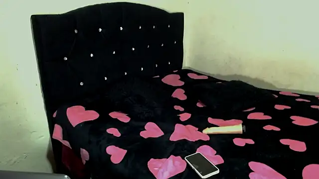 MonieeDolly online show from 03.17.26