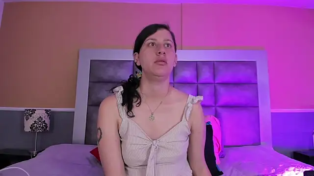 LunaDamasco online show from 03.27.26