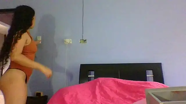 scarlettscottx  online show from 05.17.26