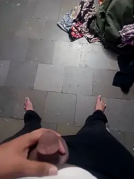 Desibull1243 online show from 02.20.26