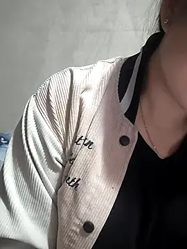 MayEva ly online show from 02.23.26