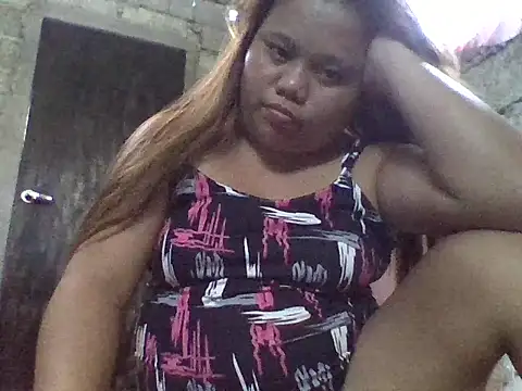 Snapshot of sweetlyn31 chatting on 06.15.26 sweetlyn31 online show from 06.15.26