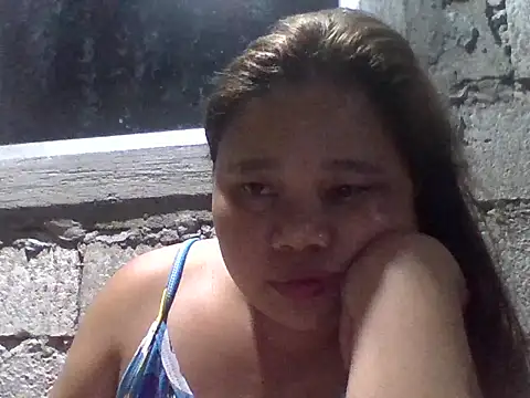 Snapshot of sweetlyn31 chatting on 07.13.26 sweetlyn31 online show from 07.13.26