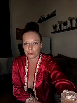 Snapshot of ZaramourXMrX chatting on 04.29.26 ZaramourXMrX online show from 04.29.26