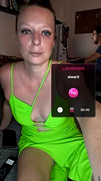 Snapshot of ZaramourXMrX chatting on 07.24.26 ZaramourXMrX online show from 07.24.26