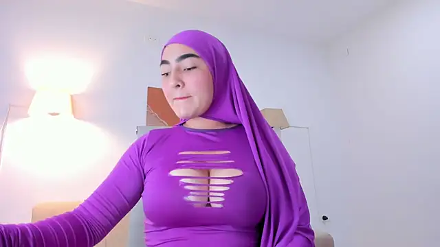 Snapshot of Malika_Noor chatting on 06.07.26 Malika Noor online show from 06.07.26