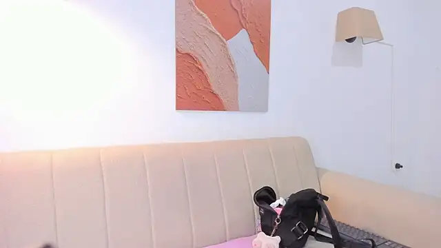 Snapshot of Malika_Noor chatting on 06.12.26 Malika Noor online show from 06.12.26