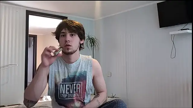 Snapshot of Kyle_Hunterr chatting on 02.26.26 Kyle Hunterr online show from 02.26.26