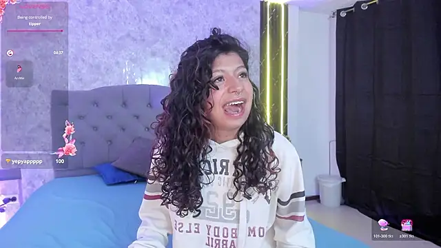 Snapshot of MilyFerrer chatting on 02.25.26 MilyFerrer online show from 02.25.26