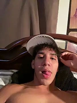 Alejandrososas online show from 07.22.26
