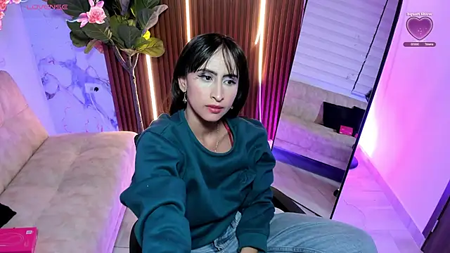 Antonella Moretti  online show from 04.11.26