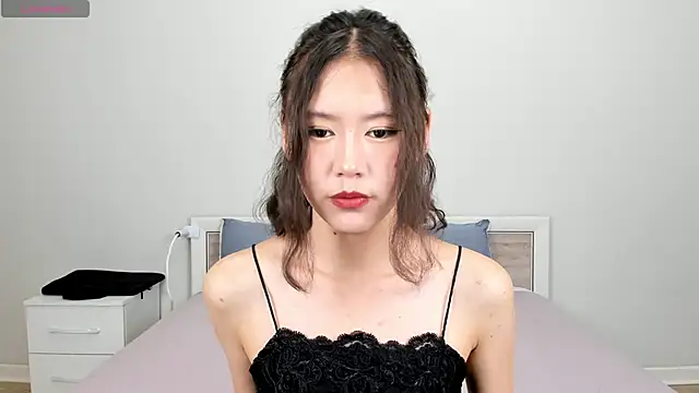 Kiraeko online show from 04.17.26