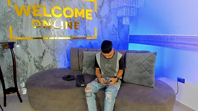 Snapshot of Emmastee chatting on 03.03.26 Emmastee online show from 03.03.26