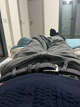 Snapshot of frenk33 chatting on 02.28.26 frenk33 online show from 02.28.26