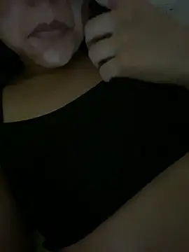 Snapshot of Evelyn789uui chatting on 02.21.26 Evelyn789uui online show from 02.21.26