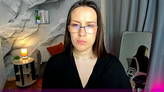 Snapshot of asti_bubbles chatting on 06.04.26 asti bubbles online show from 06.04.26