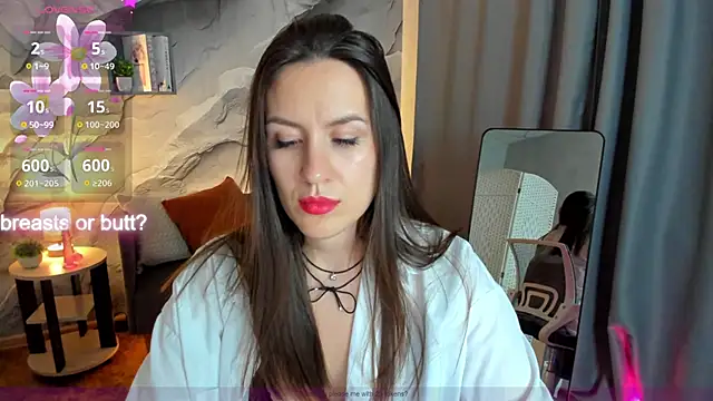 Snapshot of asti_bubbles chatting on 06.05.26 asti bubbles online show from 06.05.26