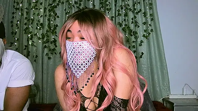 Snapshot of Enzo_Azalea chatting on 02.25.26 Enzo Azalea online show from 02.25.26