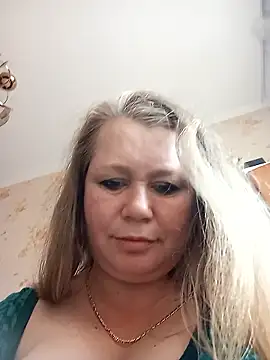 Snapshot of KiraStanton chatting on 02.25.26 KiraStanton online show from 02.25.26