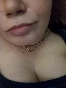 Snapshot of KiraStanton chatting on 02.26.26 KiraStanton online show from 02.26.26